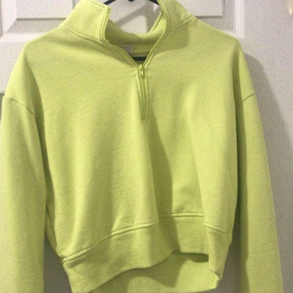 target size medium - Picture 1 of 1